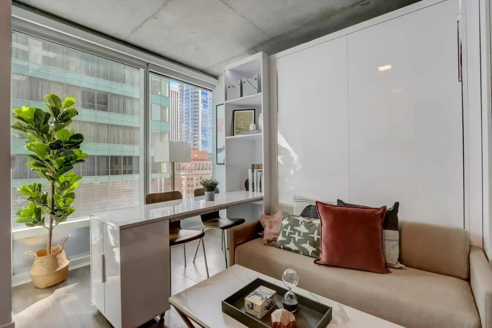Modern Downtown Apartments At Kenect Phoenix Aparthotel